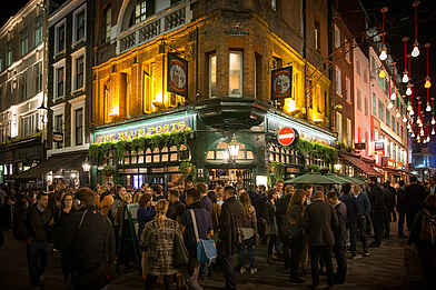 PUB The Blue Posts 18 Kingly St, Carnaby, London W1B 5PX